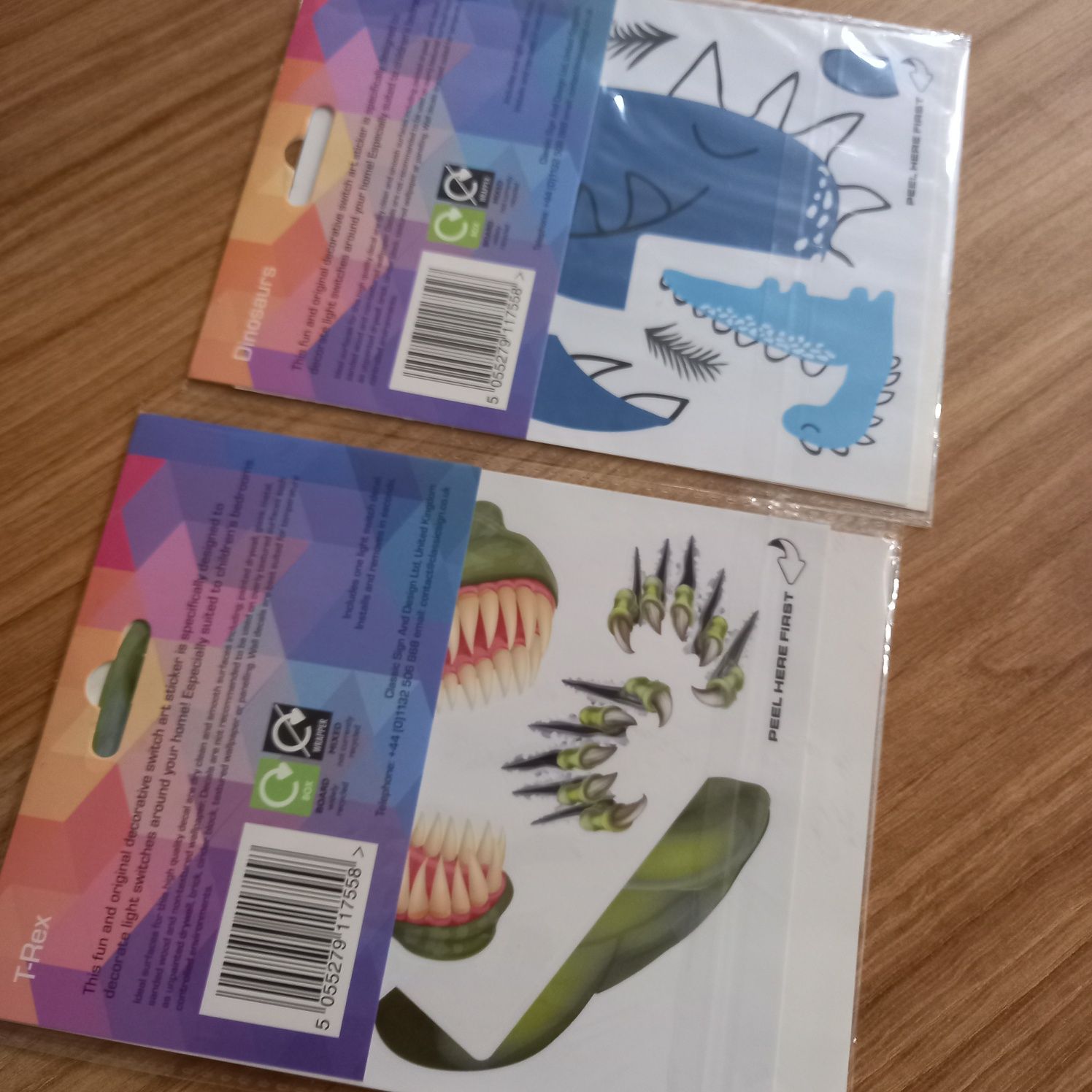 Naklejki na włącznik,przełącznik dla fana dinozaurów.