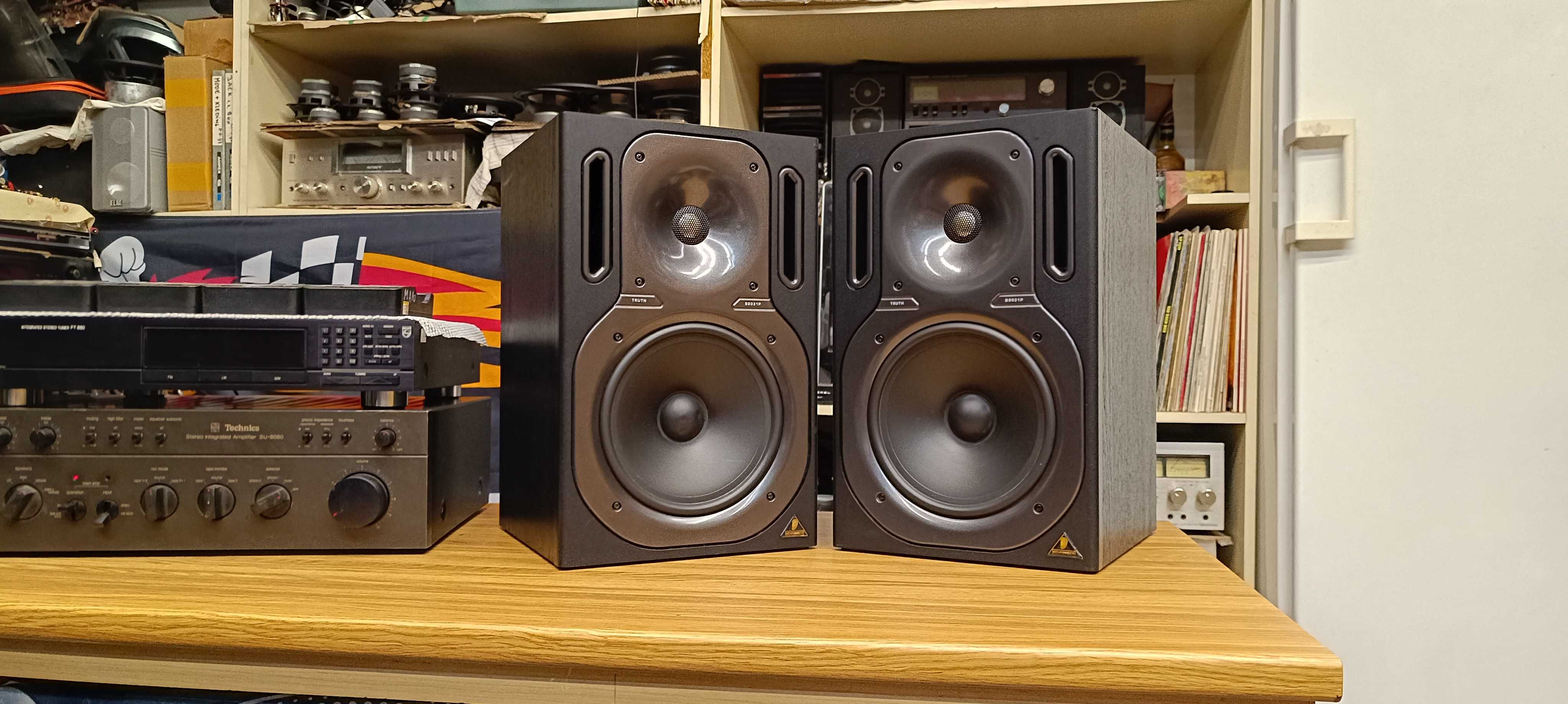 Акустика Behringer B2031P (Студийный монитор)