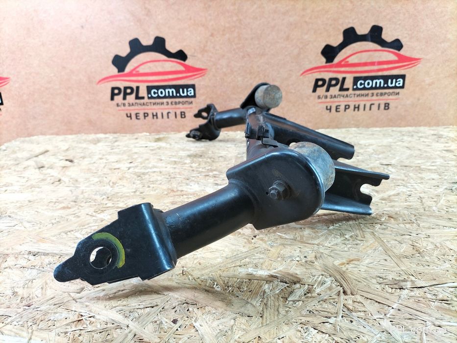 Suzuki SX4 06-13 балка крепление кронштейн верхний заднего редуктора