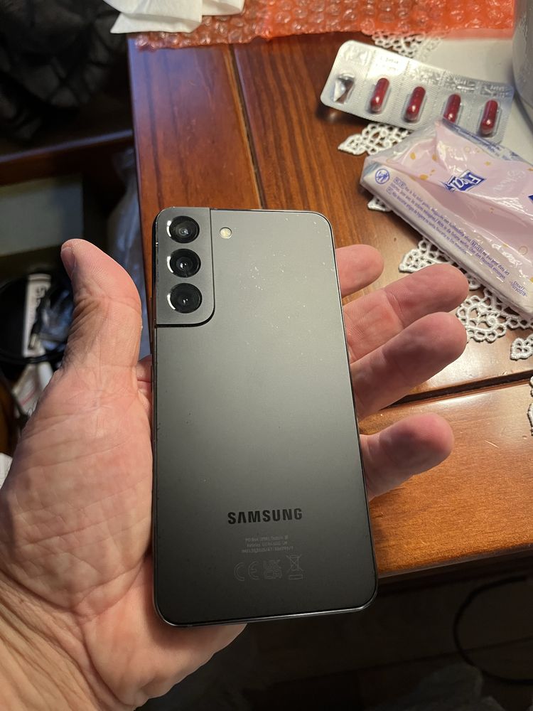 Samsung s22 como novo