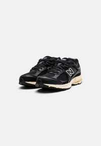 New Balance m2002 Original 42 43