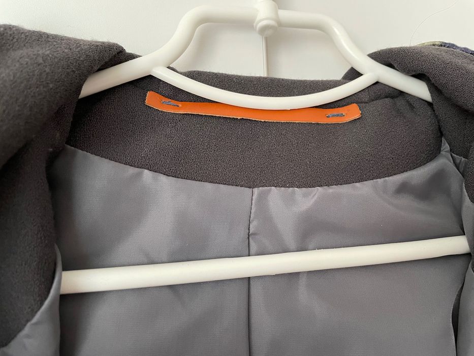 Демісезонна куртка з принтом, квітковий мотив.