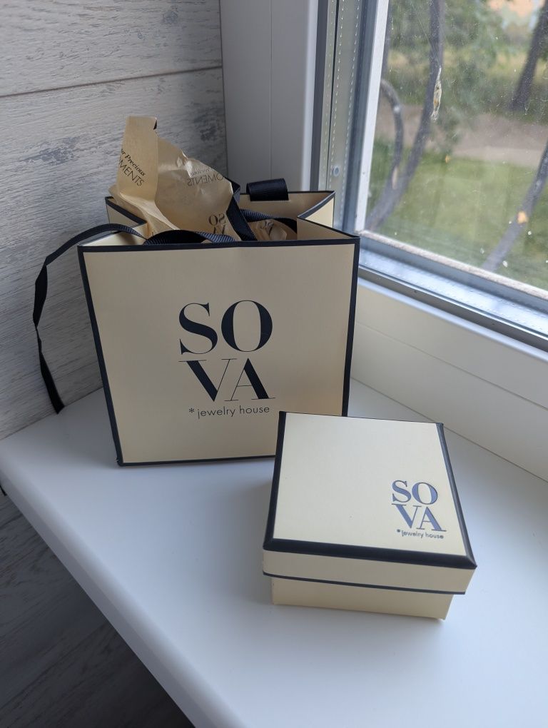 Подарункова коробка від SOVA