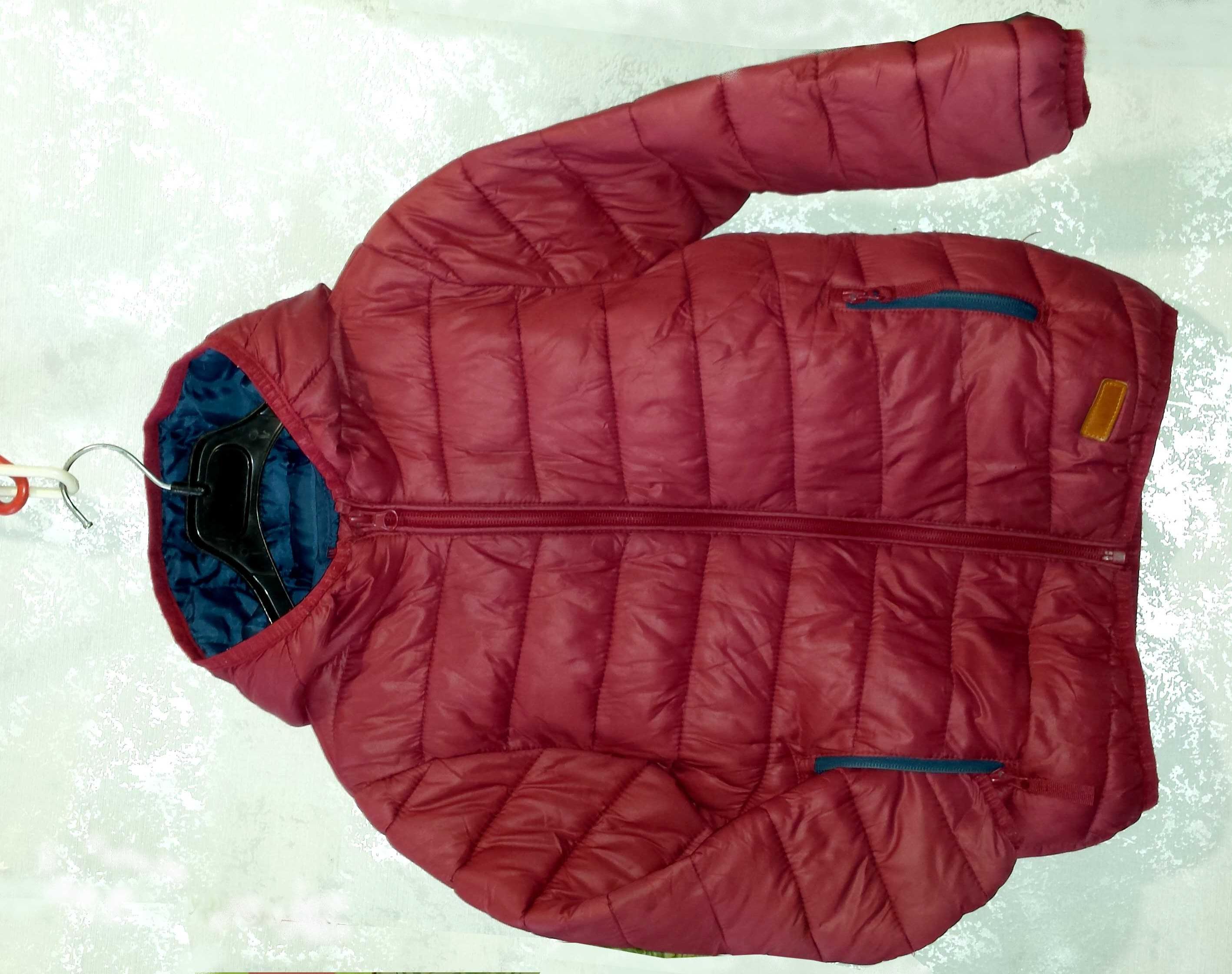 Детская одежда  Демисезонная стёганая курточка Reserved на рост 116 см