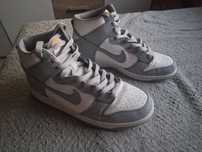 Adidasy Nike szare