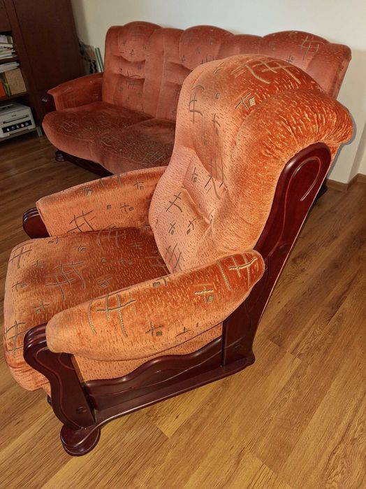 Sofa z funkcją spania plus dwa fotele
