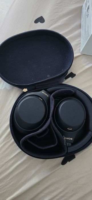 Auscultadores com cancelamento de ruído sem fios WH-1000XM4