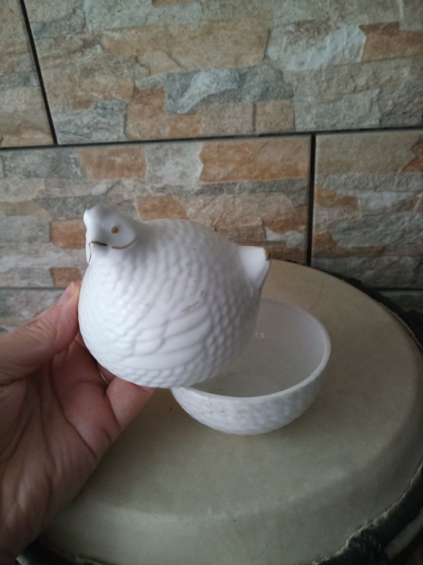 Porcelana pojemniczk kura