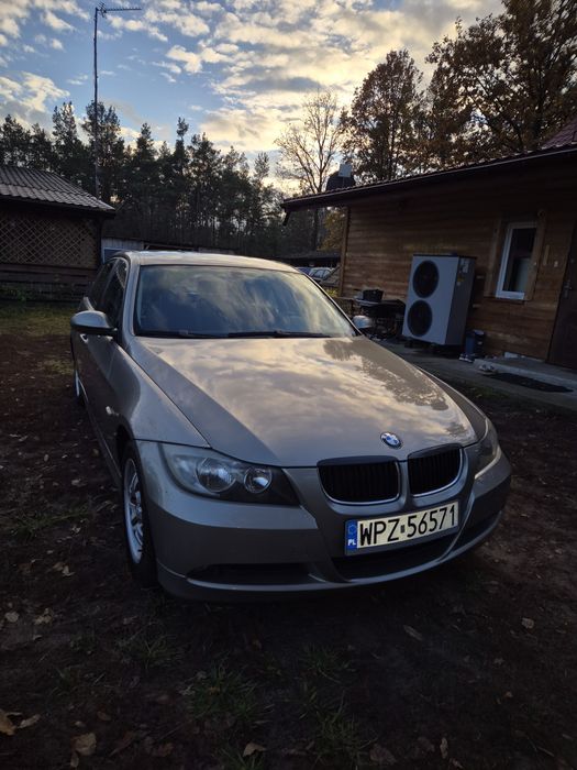 Bmw e90 2007 benzyna