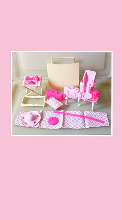 Barbie mini van 1995 acessórios.