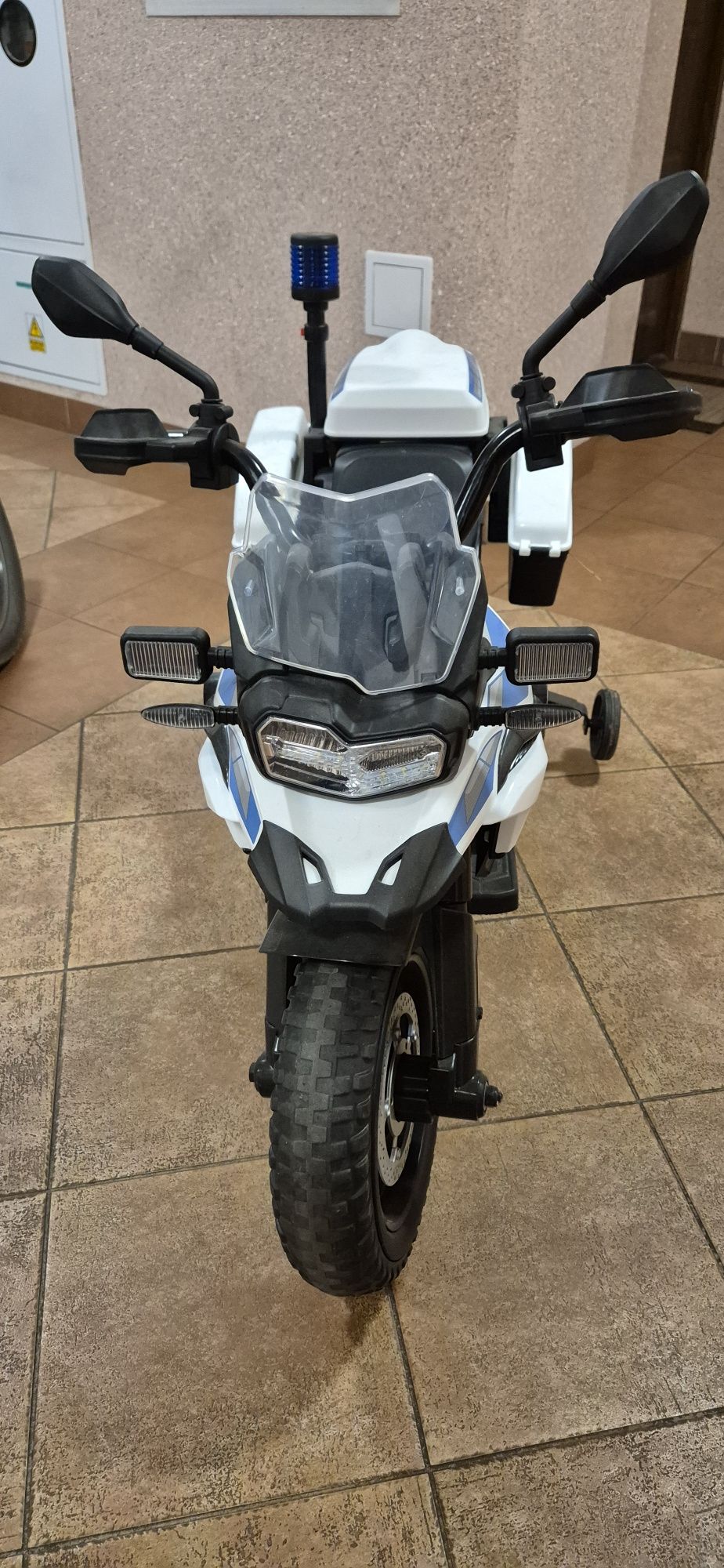 Motorek na akumulator