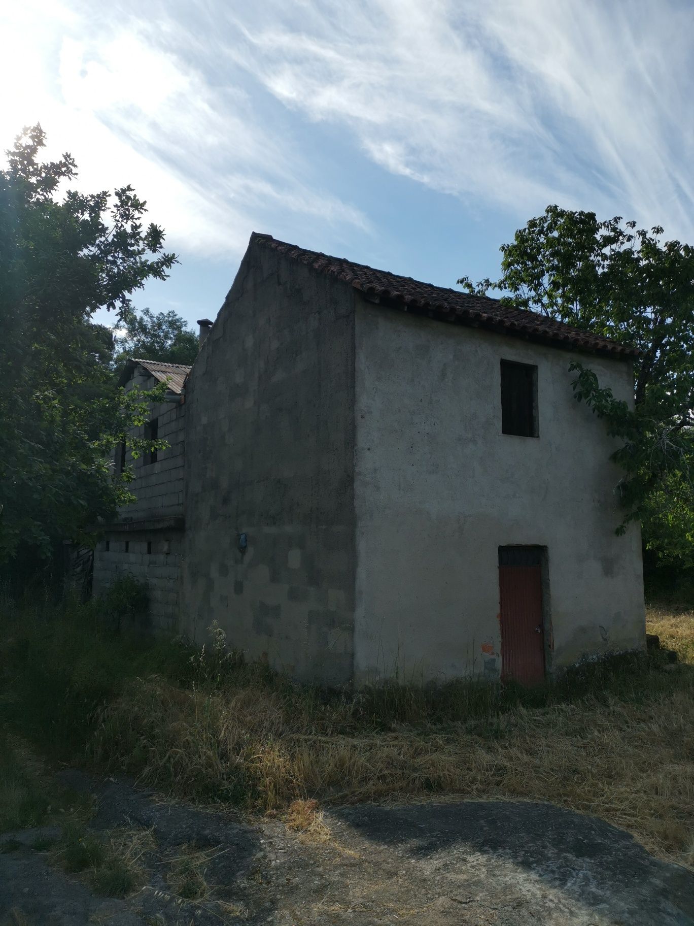 Vende-se Quinta da Redonda com 1 hectar