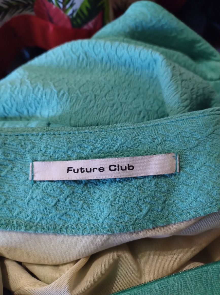 Sukienka rozmiar 44 Future club