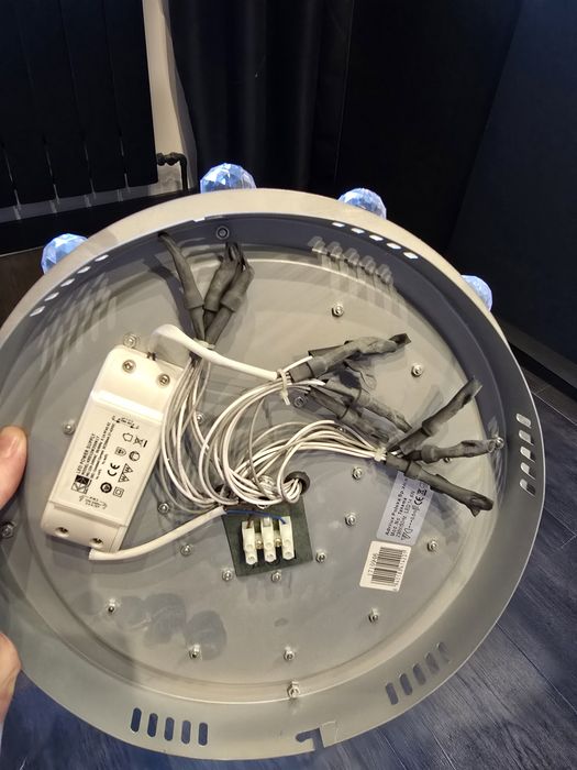 Lampa sufitowa LED