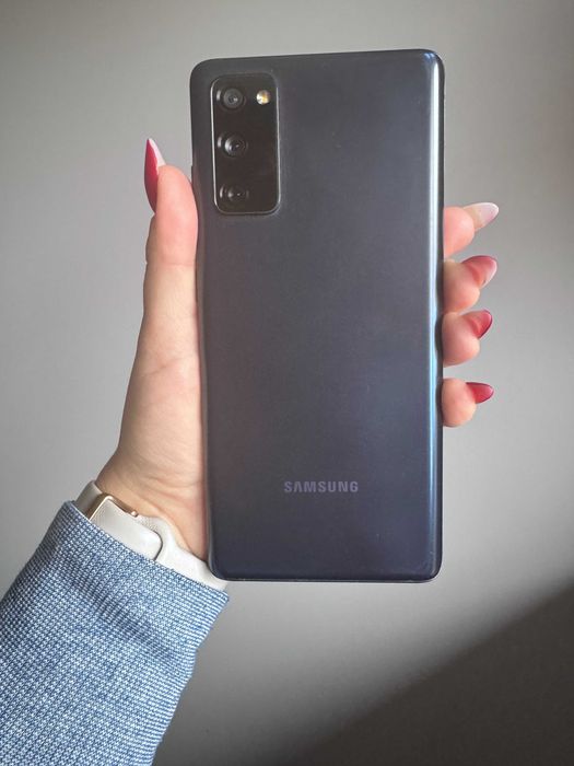 Samsung Galaxy S20 FE 5G uszkodzony wyświetlacz