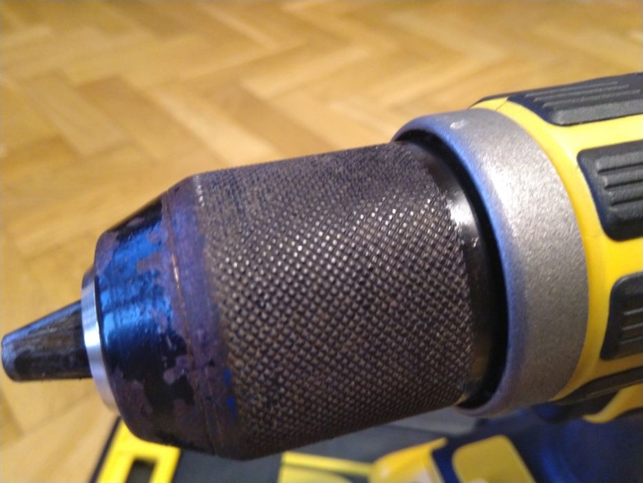 Wiertarka Wkrętarka Dewalt DCD795 aku 2x2Ah rok 2023 udar