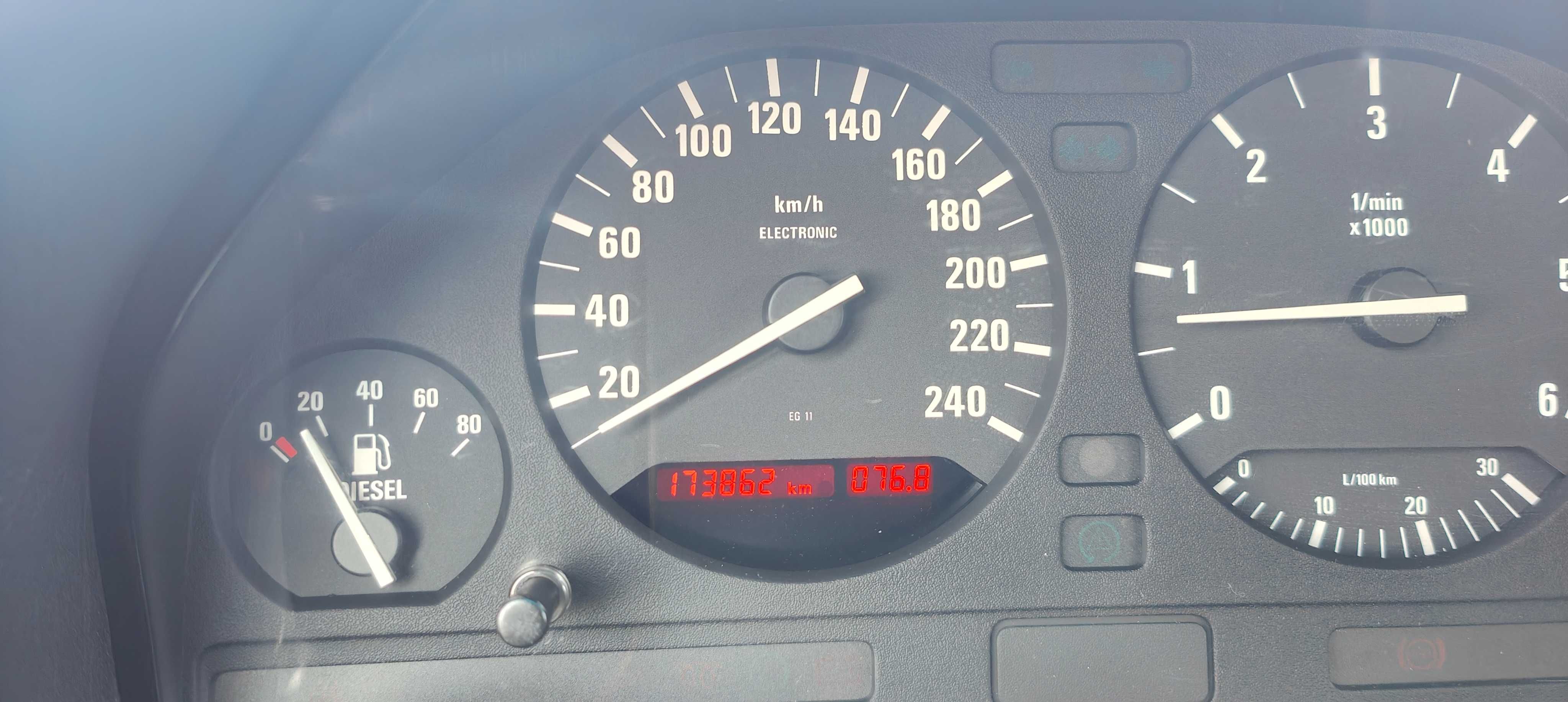 BMW 524 TD. E34 impecável