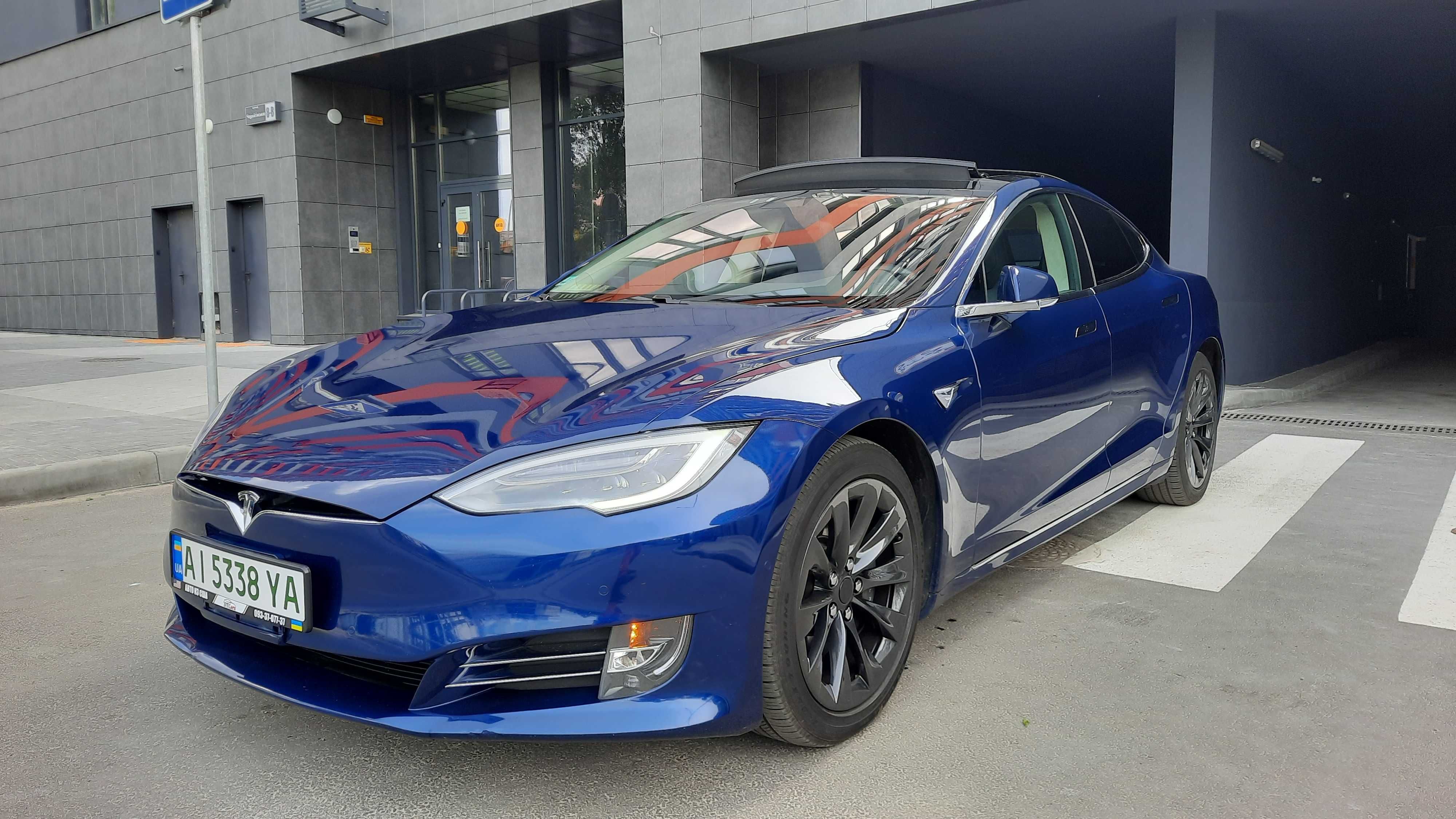 Tesla Model S 2016  •  75D 75 kWh Dual Motor (328 к.с.) AWD  •  Base