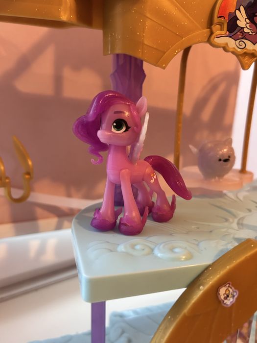 Ігровий набір My Little Pony Літаючий замок поні (56см)