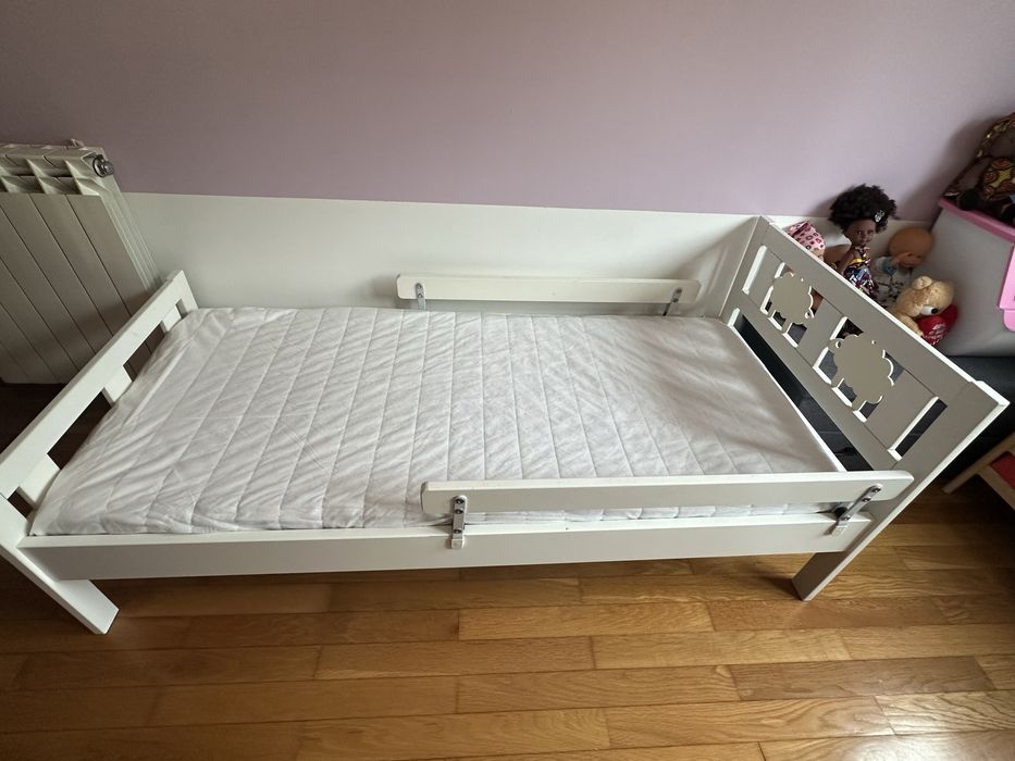 Vendo cama de criança Ikea com colchão