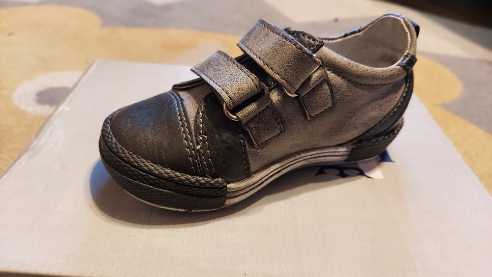Trzewiki, buciki, buty chłopięce Kornecki r.21 skóra