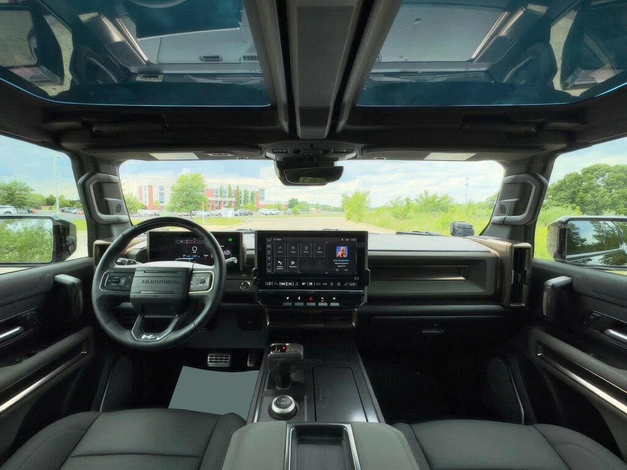 2024  Hummer  EV