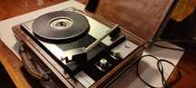 Gramofon walizkowy Wilson Diplomat