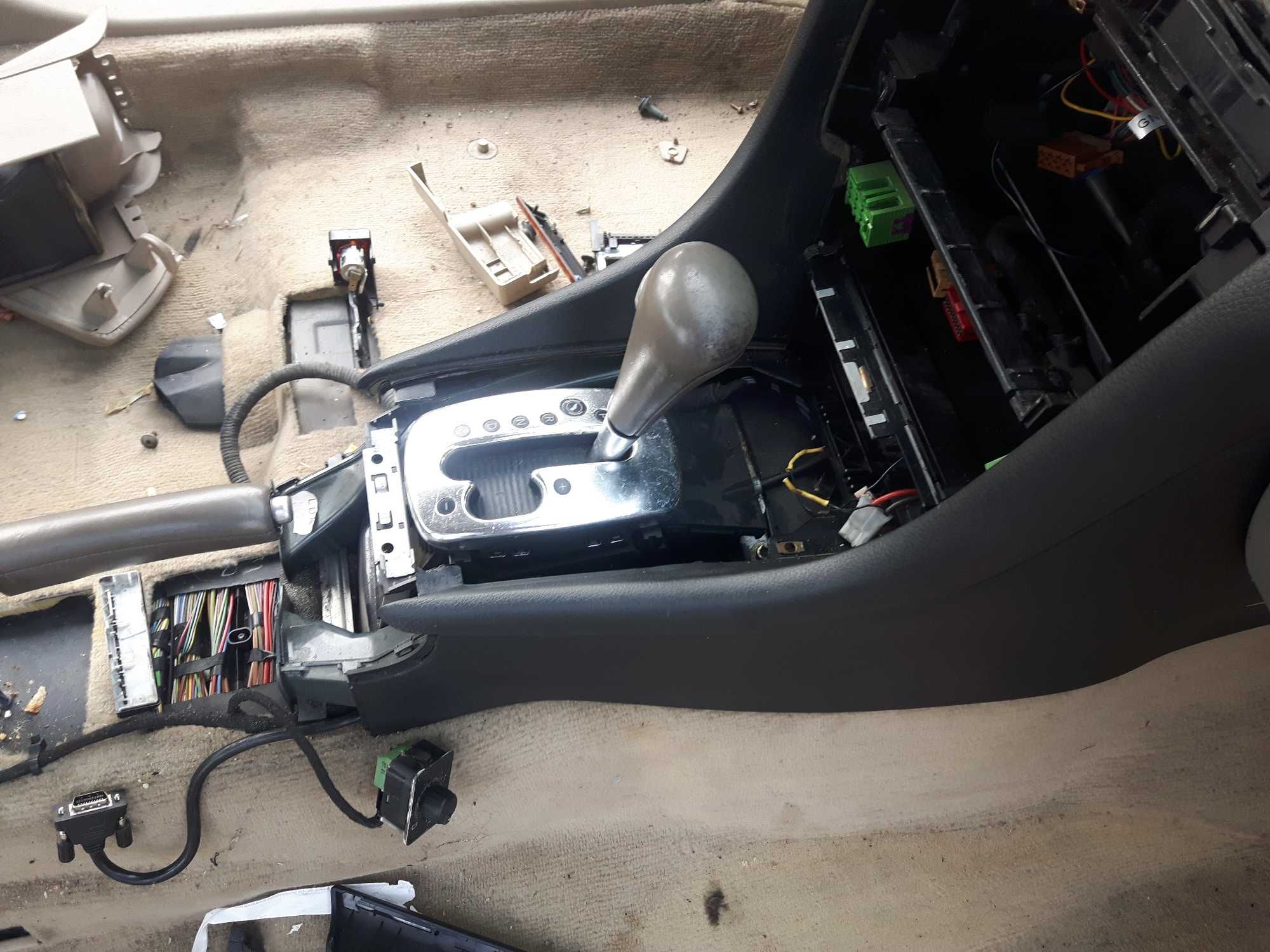 AUDI A6 c5 3,0 B automat 01 r Maska , LY5X silnik , skrzynia i inne
