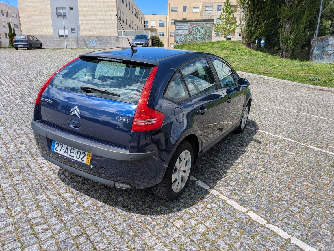 Citroën C4 em bom estado
