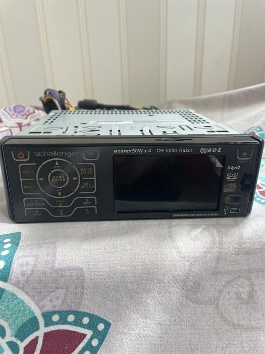 Магнитофон автомобильный