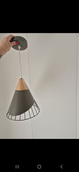 Candeeiro quase novo teto