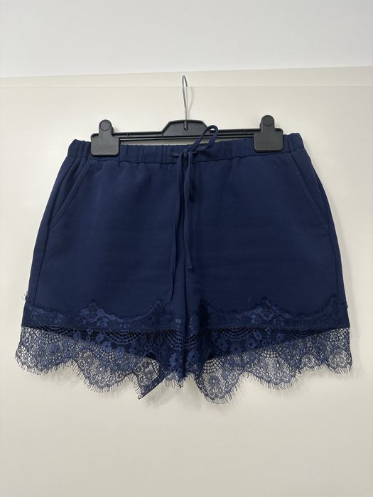 Eleganckie szorty z koronką