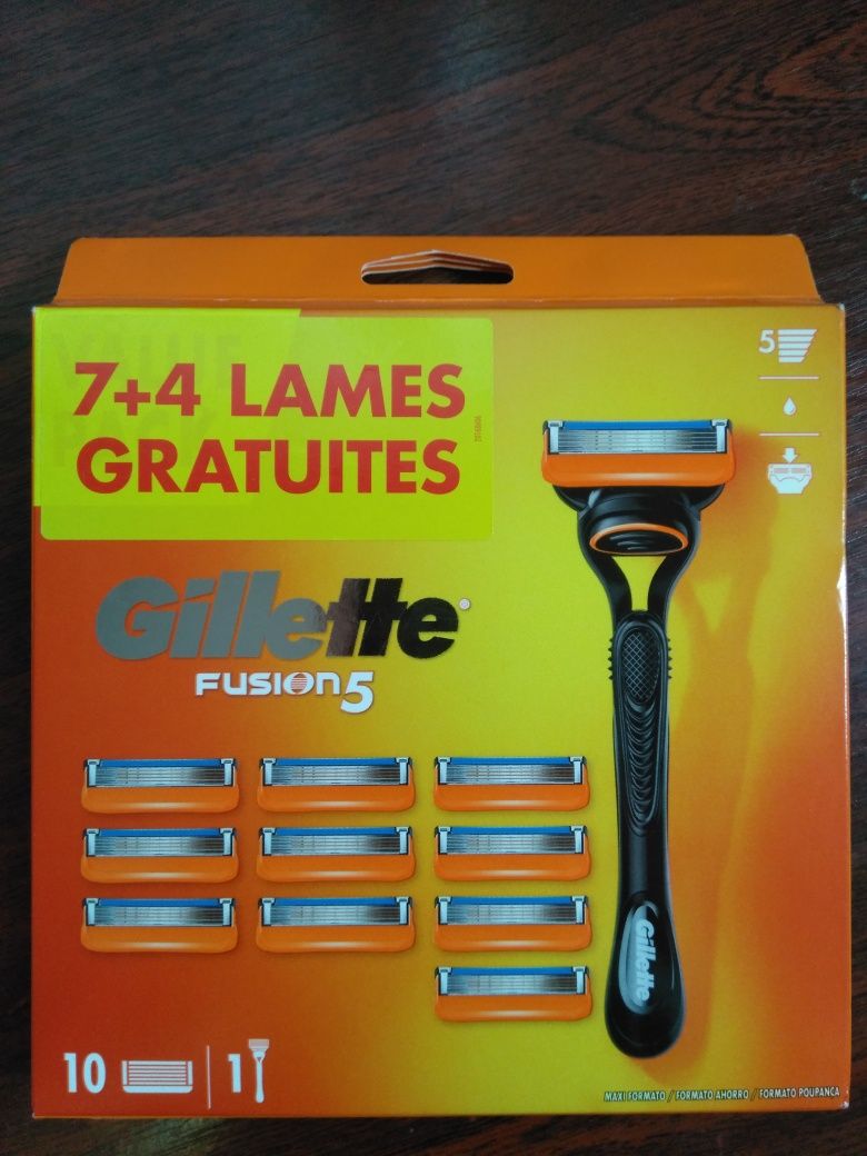 Станок для гоління Gillette Fusion5 + 11 касет