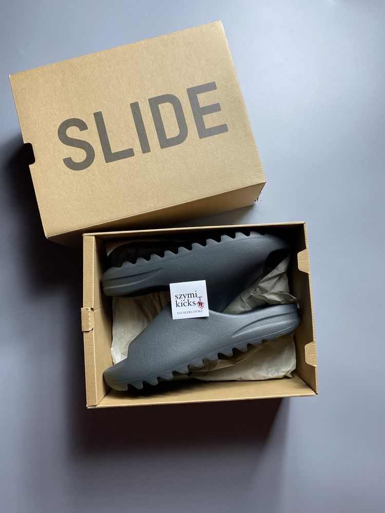 Adidas Yeezy Slide „Dark Onyx”