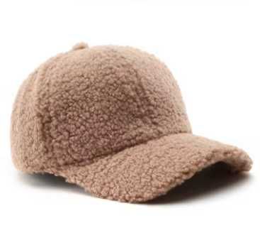 Кепка хутряна зимова овечка бейсболка на зиму тедді барашек жіноча