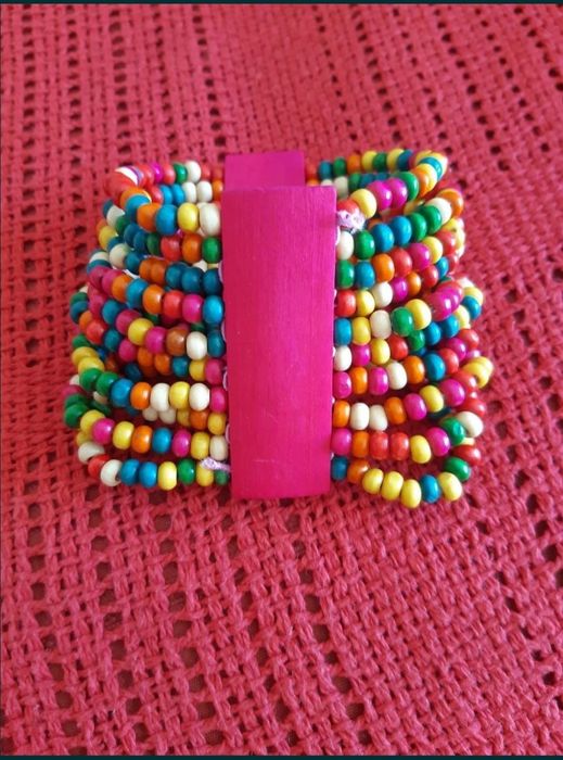 Pulseiras em madeira  Novas  Compradas no Senegal