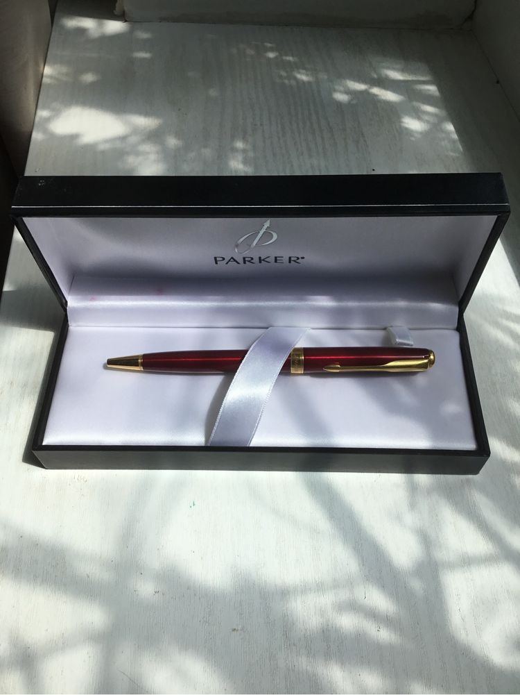 Ручка Parker Sonnet 08 Slim Laque Ruby Red GT BP 85 931R