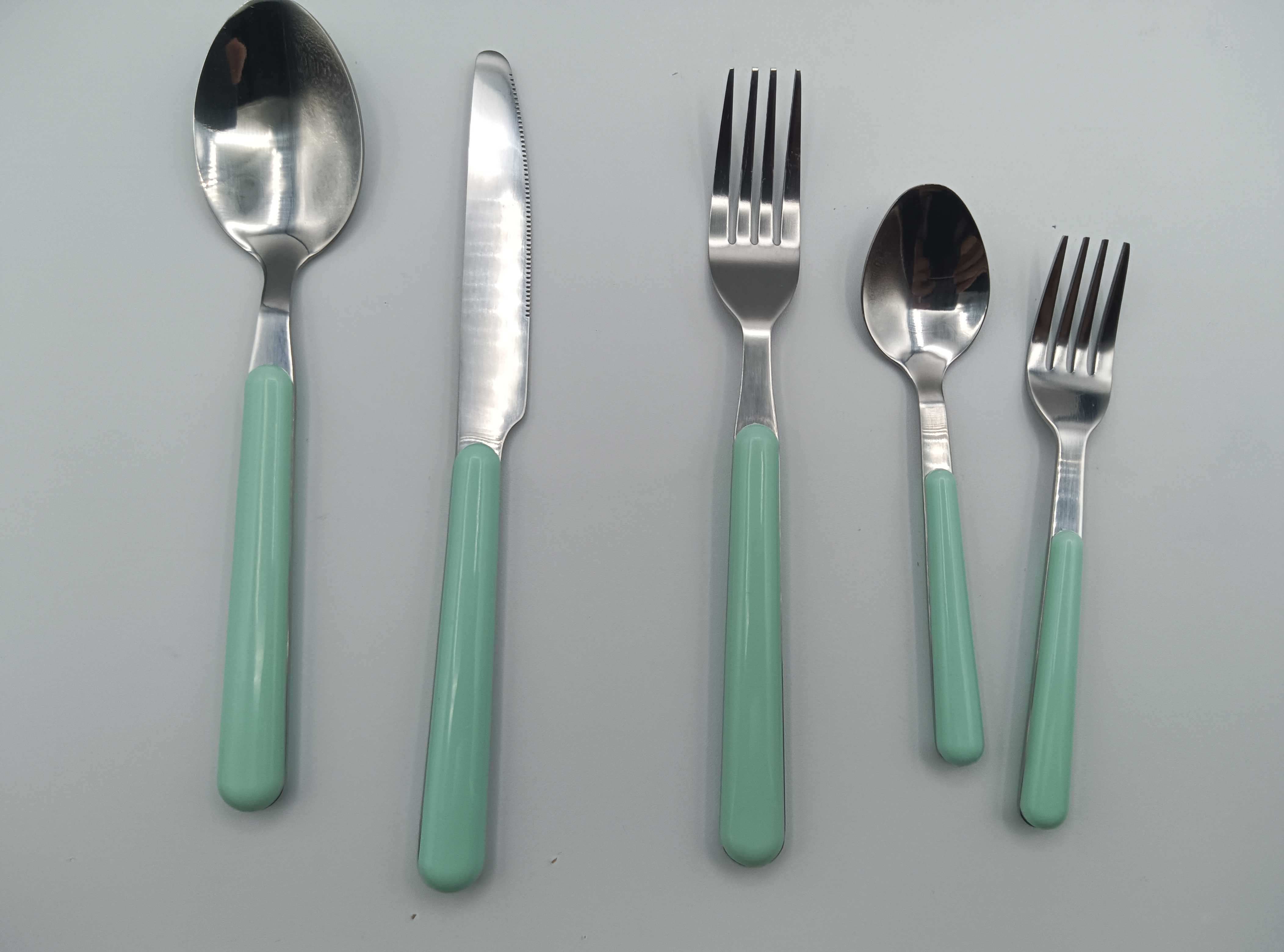 Conjunto de talheres Verdes de 30 peças