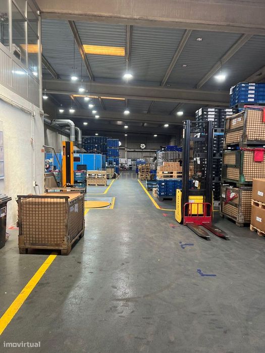 Armazém para Venda - Pólo Industrial do Batel