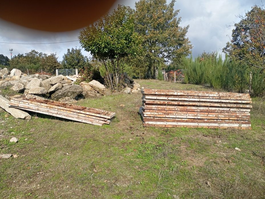 Cofragem usada a bom preço