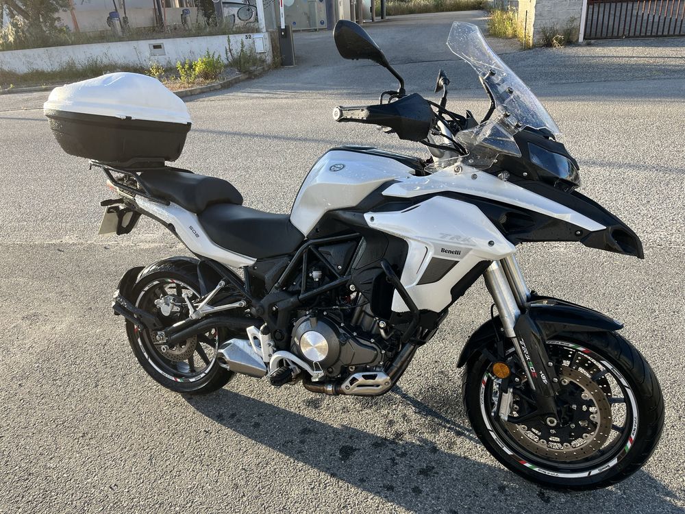 Benelli TRK 502 como nova