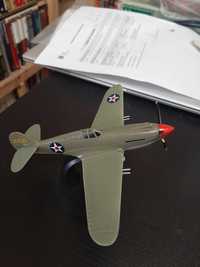 Curtiss P-40B Warhawk -  1942 - 1:72 - World War II Planes - USA