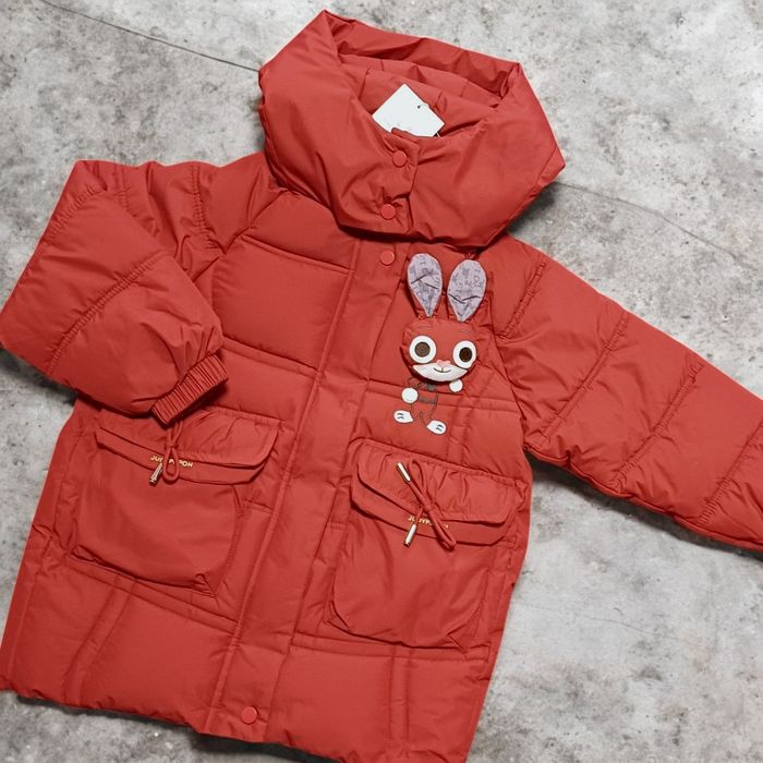 Зимова куртка для дівчинки, розмір 110 - 116