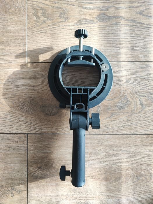 Uchwyt do lampy błyskowej