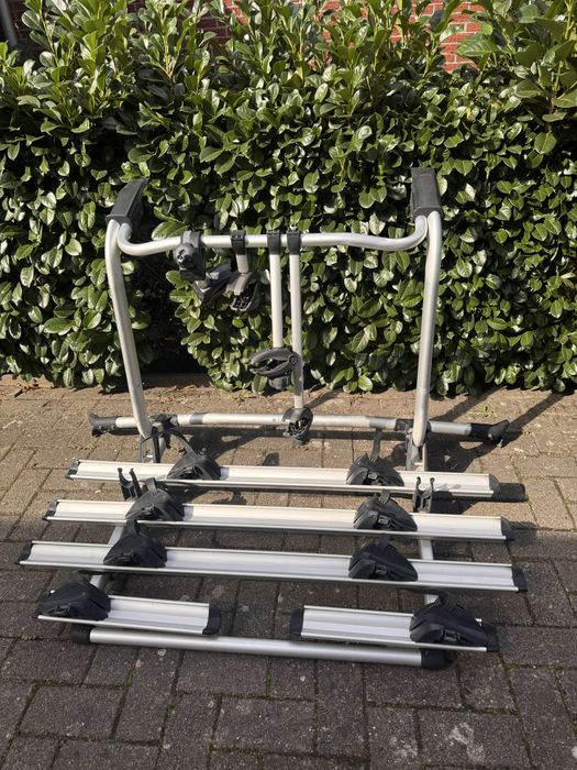 Bagażnik na klapę VW T6 Thule T6.1 4 rowery uchwyt rowerowy Volkswagen