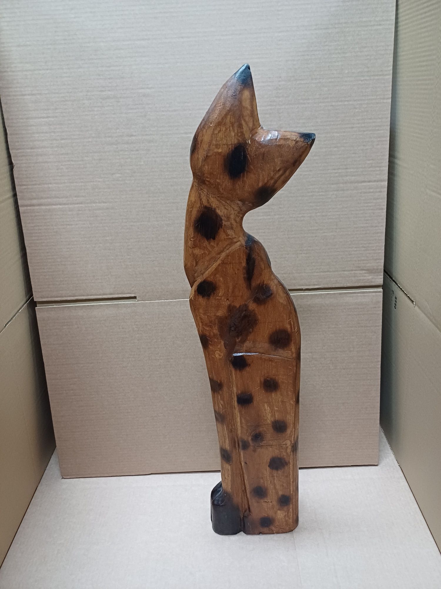 Escultura de gato