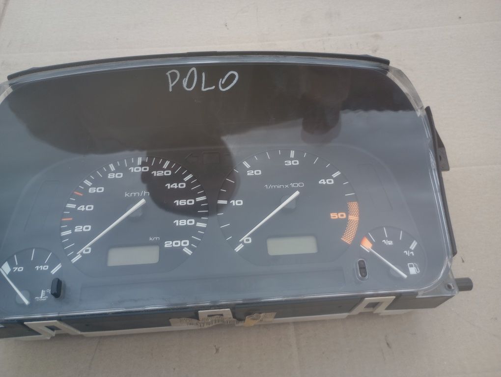 VW Polo 6N  1.9 diesel licznik zegar zegary obrotomierz