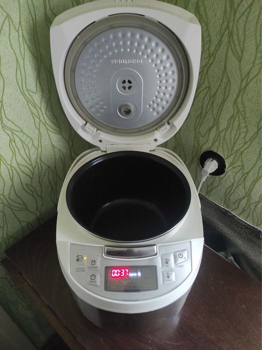 Мультиварка Redmond RMC-FM4521