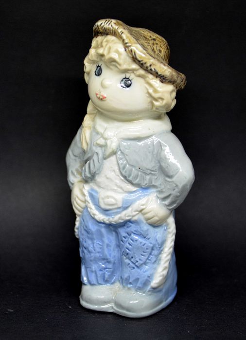 Porcelanowa Figurka Mała Kowbojka Lata 80. Niesygnowana