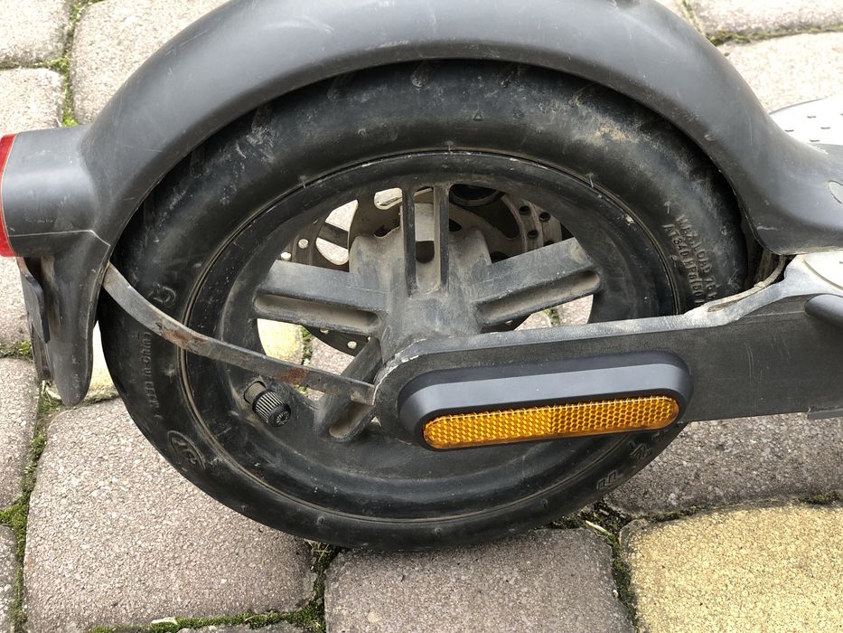 Електросамокат Xiaomi Essential